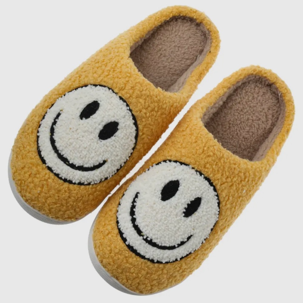 86R. Cozy Slippers - Picture 2 of 6
